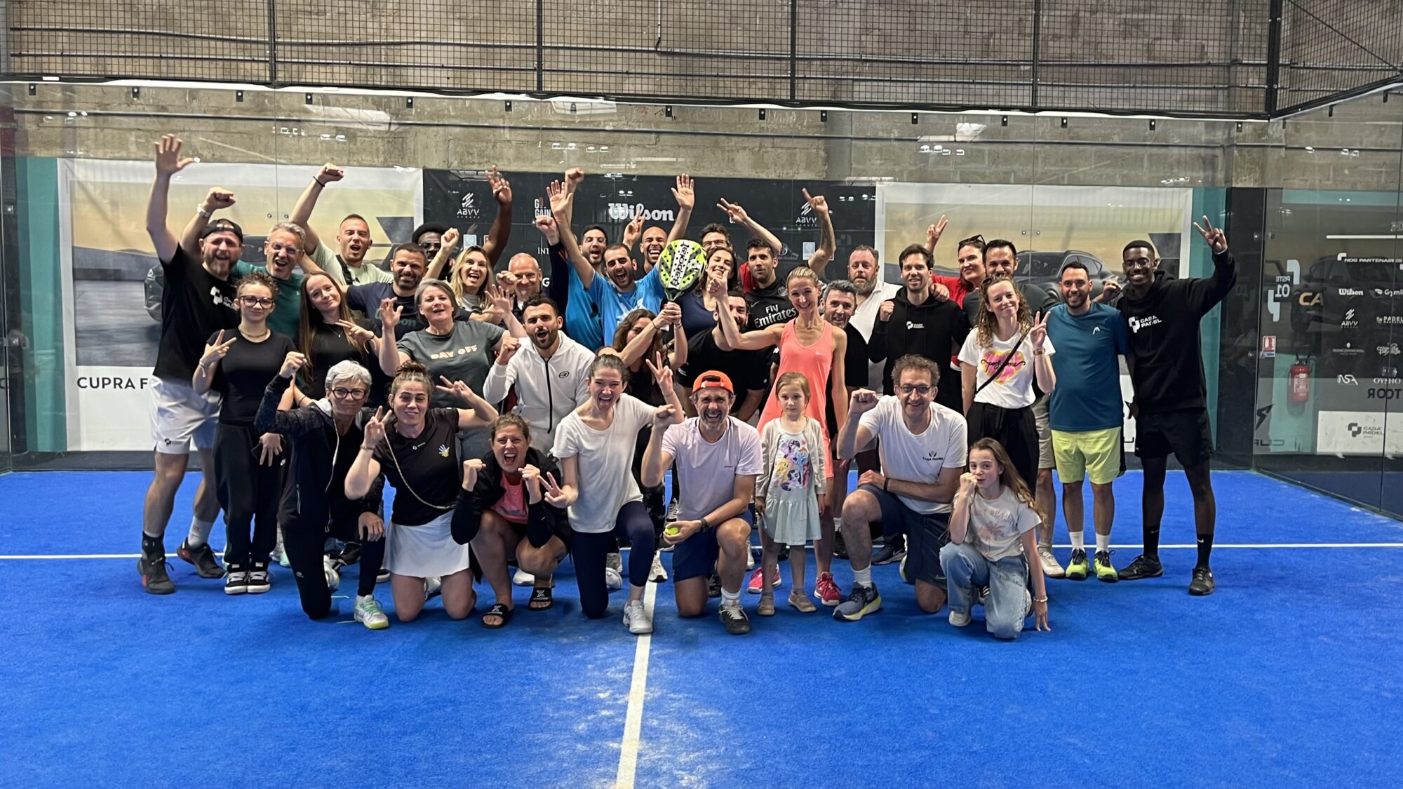Casa Padel Saint-Denis acull el primer torneig mixt per a persones sordes i amb audició normal