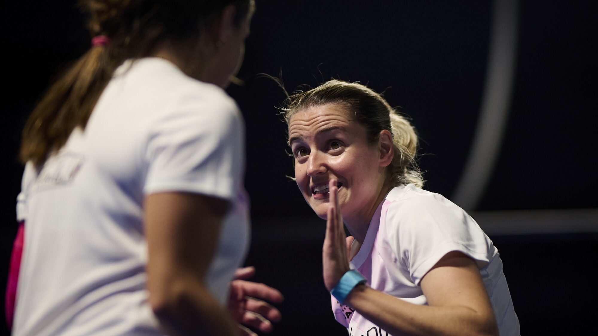 Copa del Món Parelles: Sánchez / Josemaría asseguren la seva plaça, Araujo / Ustero en 2h30 arriben a les semifinals