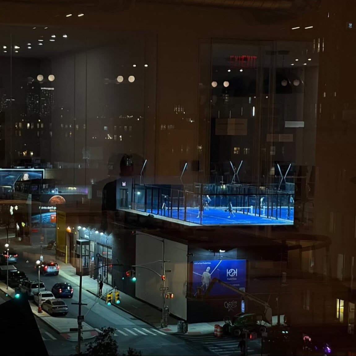 Padel als terrats: una solució urbana creïble per desenvolupar el joc en entorns densos?