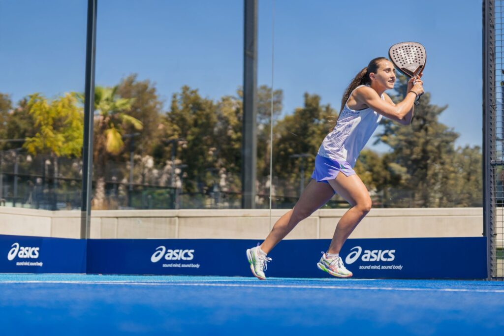 ASICS presenta la SONICSMASH™ FF, unes sabatilles noves dedicades al padel